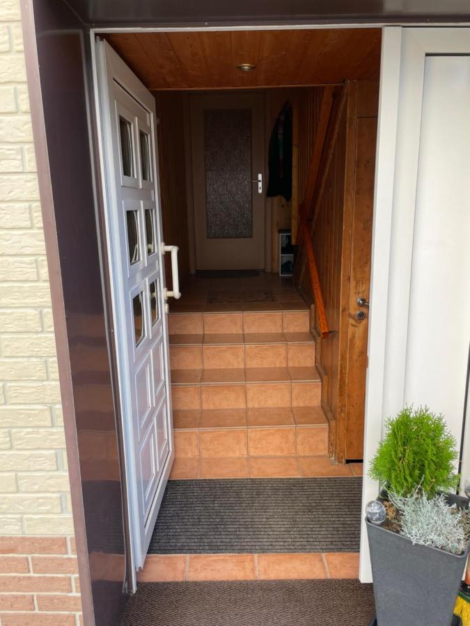 Christels Ferienwohnung 2 In Thale Mit Ueberdachter Terrasse, Kueche Mit Tv & Geschirrspueler Exterior foto